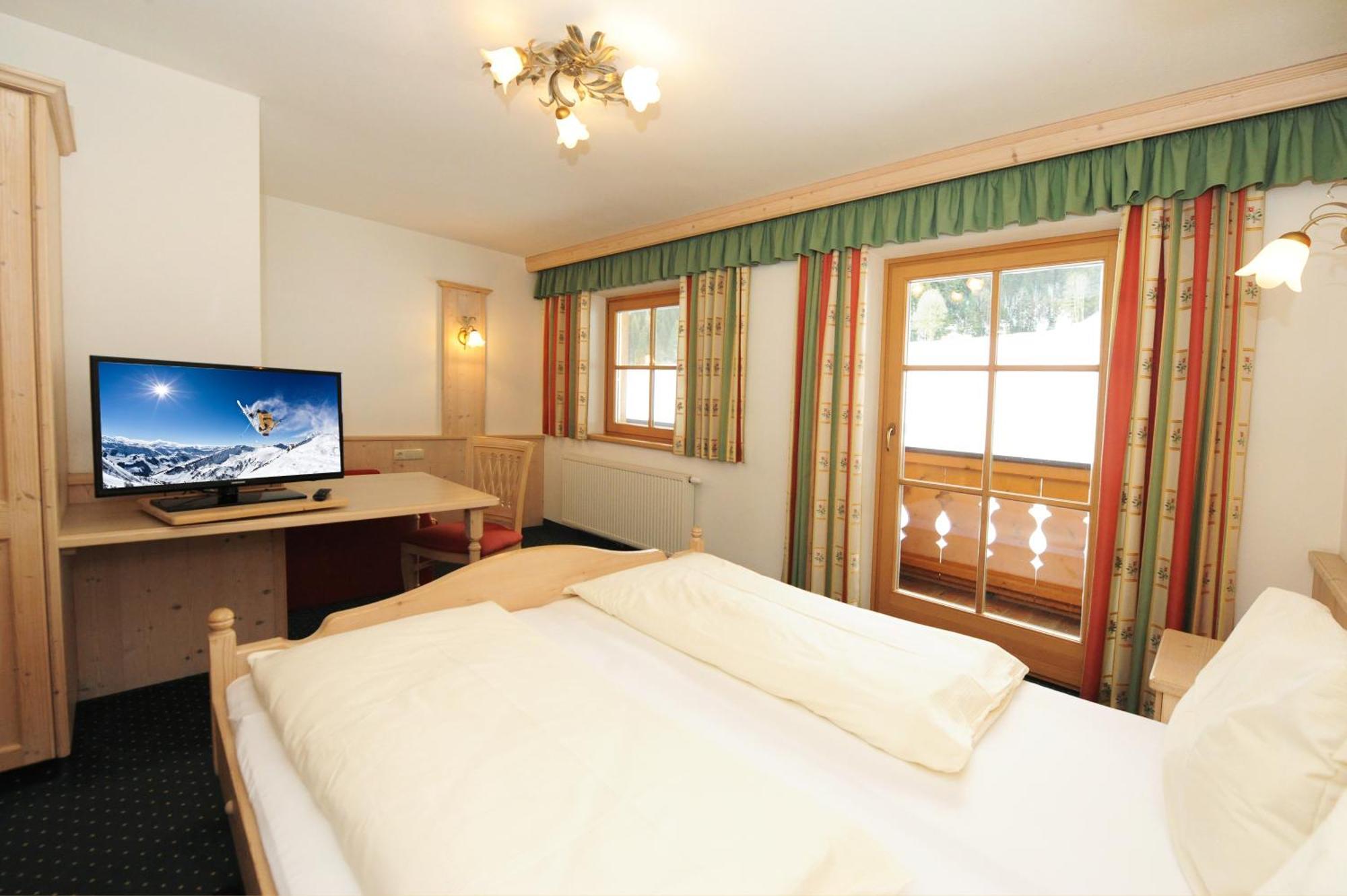 Riederhof Hotel Leogang Ngoại thất bức ảnh